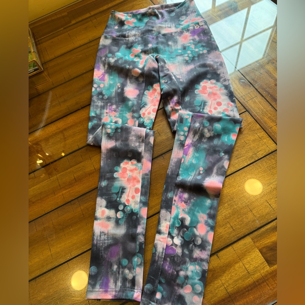 Eleve Leggings. Perfect condition. Size XS.